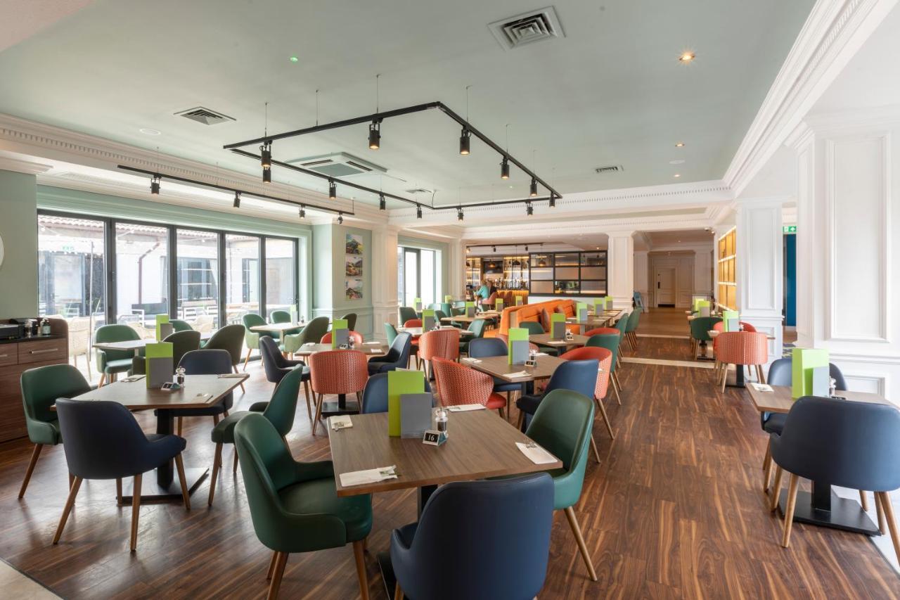 Holiday Inn Guildford By Ihg Eksteriør billede