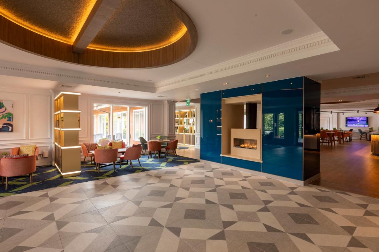 Holiday Inn Guildford By Ihg Eksteriør billede