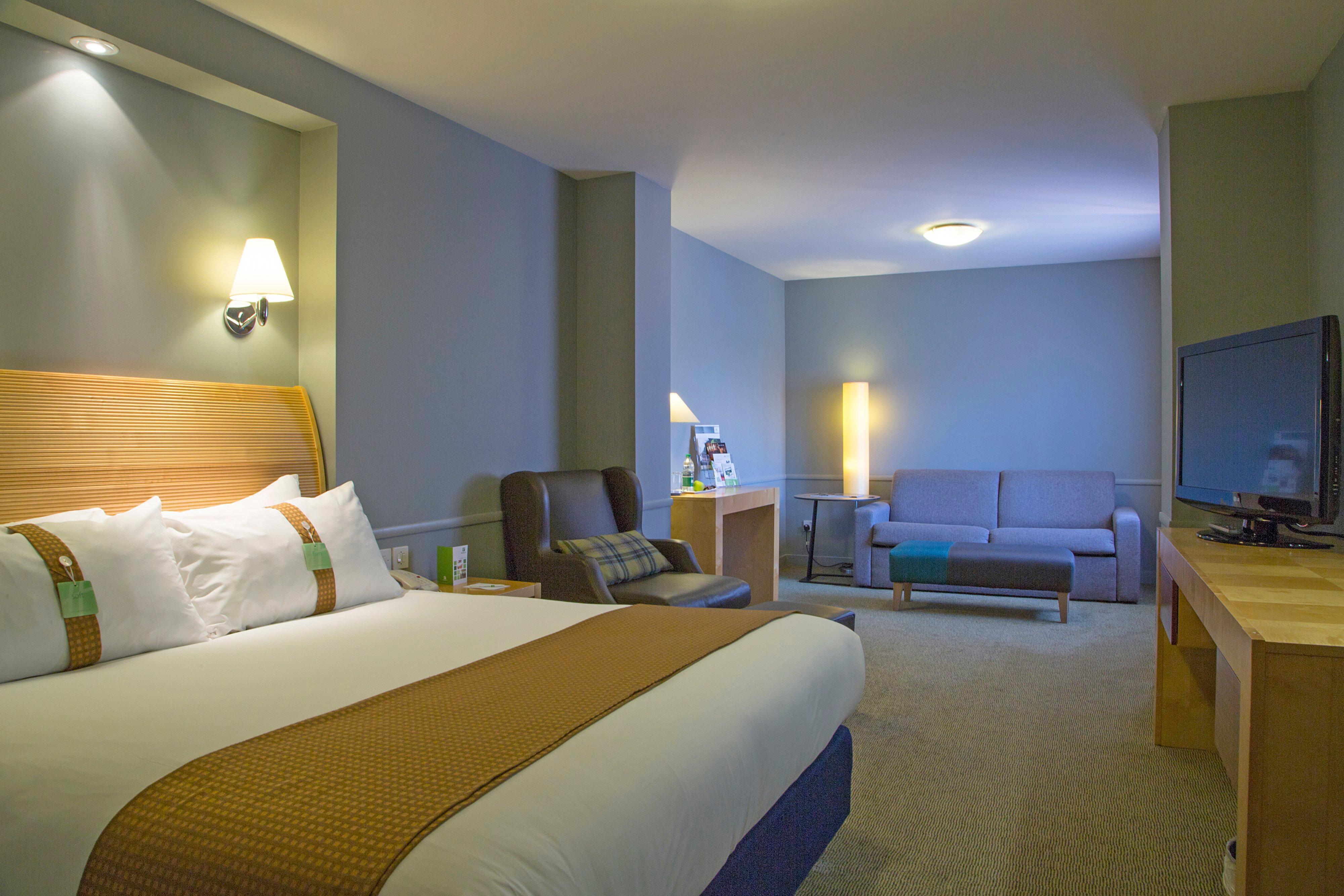 Holiday Inn Guildford By Ihg Eksteriør billede