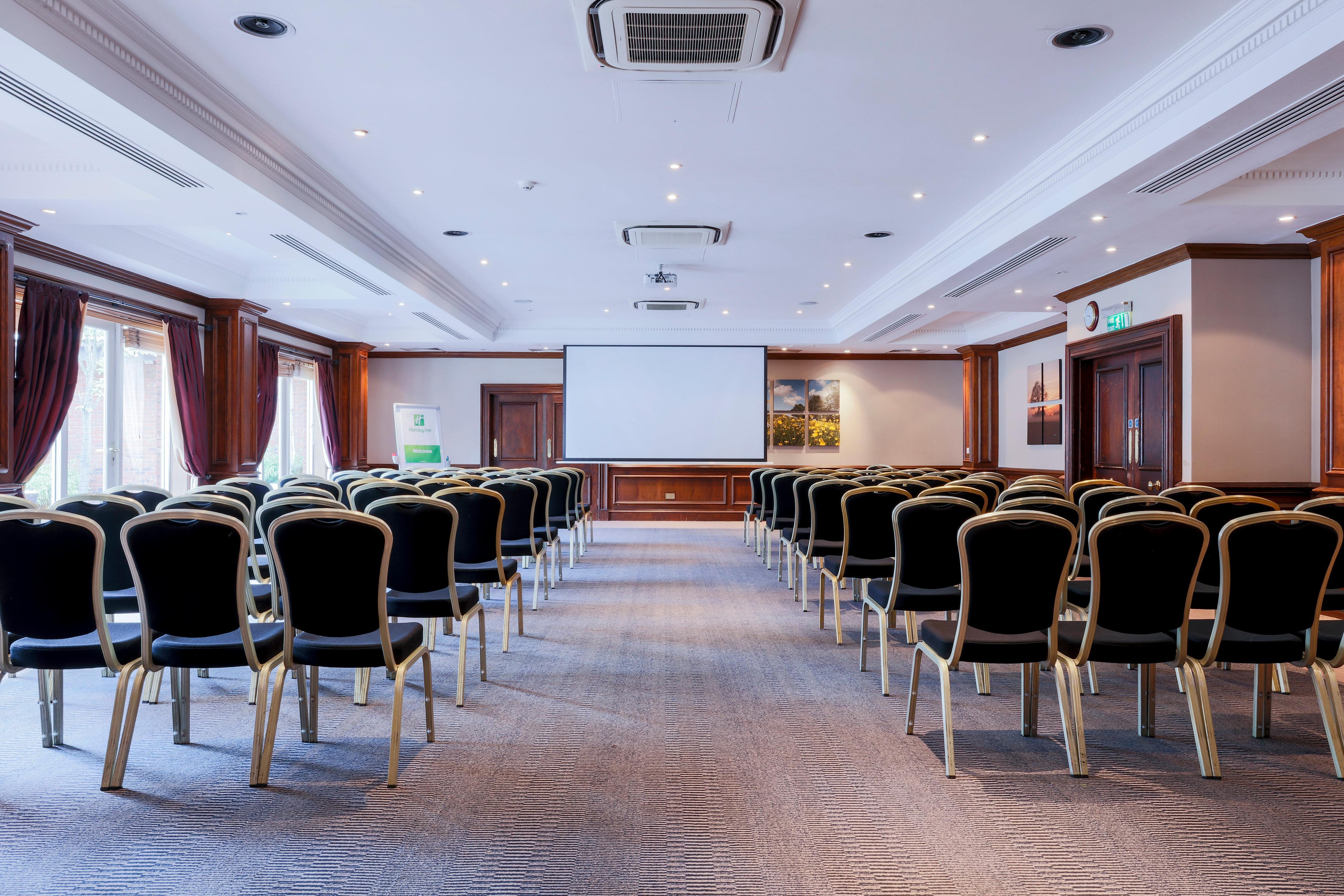 Holiday Inn Guildford By Ihg Eksteriør billede