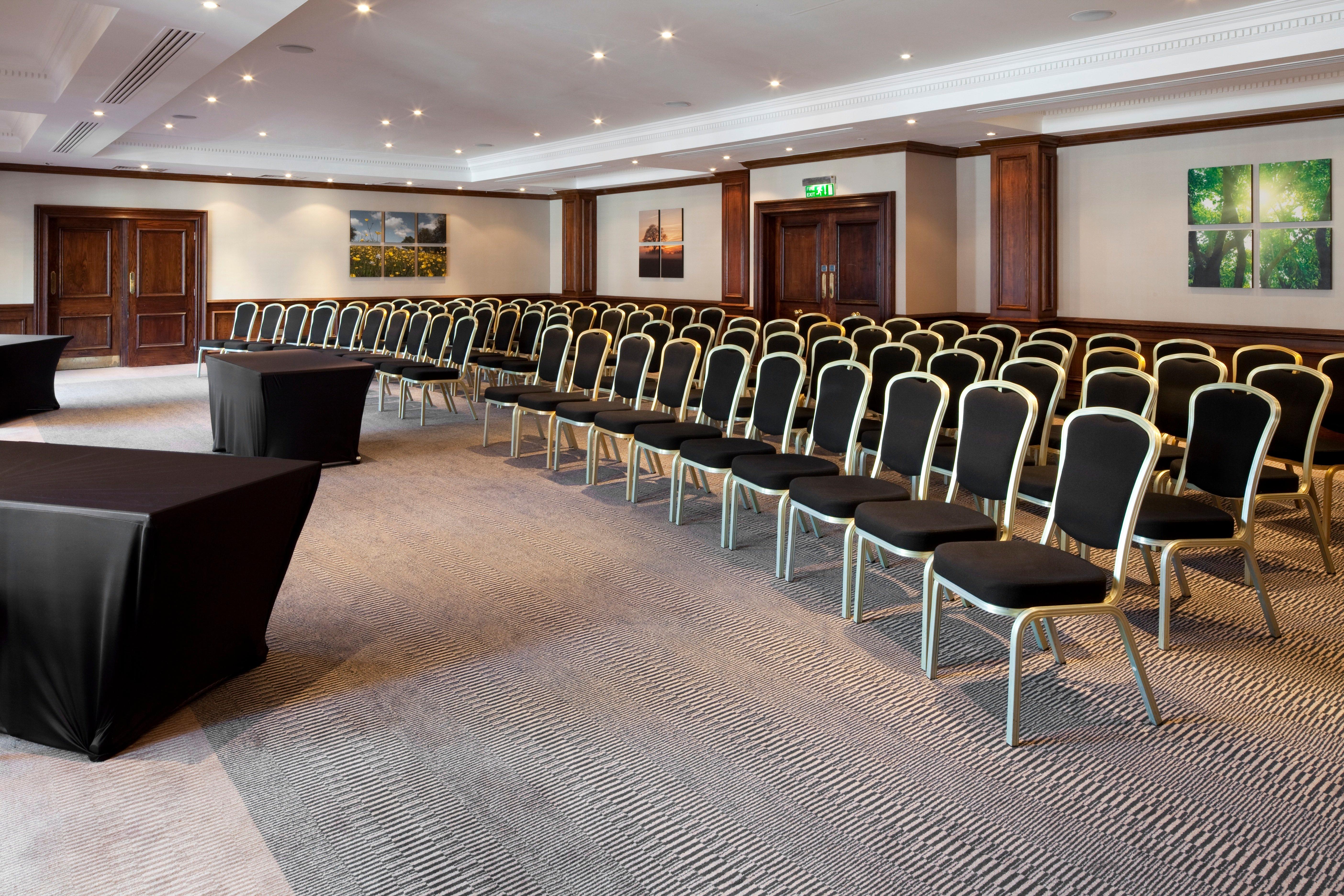 Holiday Inn Guildford By Ihg Eksteriør billede